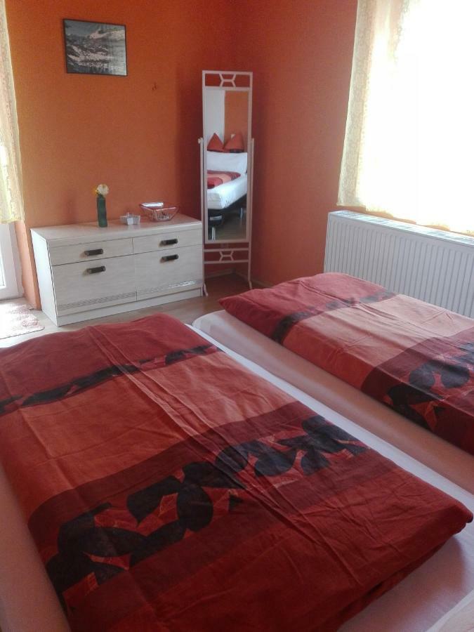 Gaestezimmer Fuchs Apartman Neuhausen auf den Fildern Kültér fotó